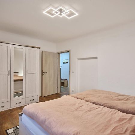 Gaeste- Und Ferienwohnung In Der Sportstadt Riesa Buitenkant foto
