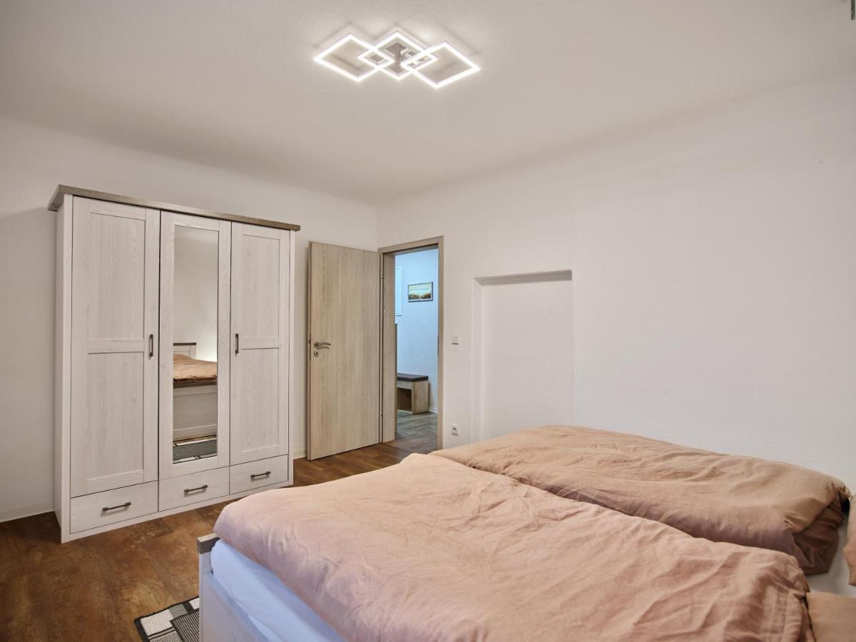 Gaeste- Und Ferienwohnung In Der Sportstadt Riesa Buitenkant foto