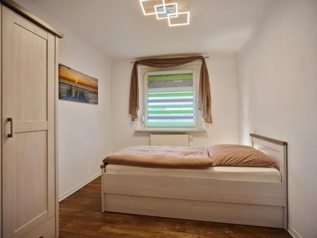 Gaeste- Und Ferienwohnung In Der Sportstadt Riesa Buitenkant foto